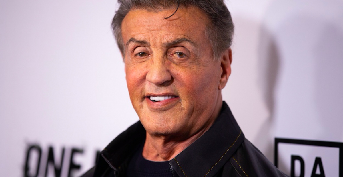 «Barbie-perhe»: Sylvester Stallonen kuva vaimonsa ja kolmen tyttärensä kanssa hurmasi fanit