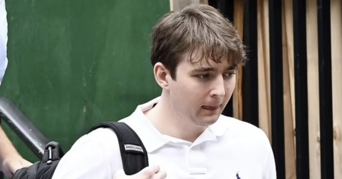 Nuove foto di Barron Trump fanno discutere: il piccolo dettaglio di cui tutti parlano!