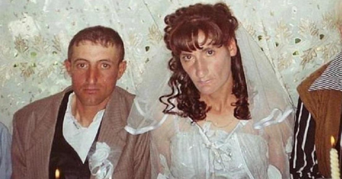 9 Foto di Spose Insolite, Strane e Persino Inquietanti che Vorrai Sicuramente Rivisitare!