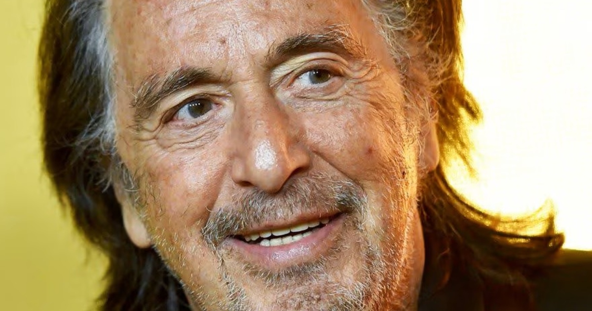 l Pacino, 85 anni, sorpreso a baciare la sua fidanzata di quasi 60 anni più giovane: foto rare!