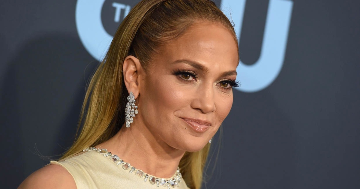 Il meraviglioso viaggio di Jennifer Lopez verso la maternità: foto rare rivelano la sua trasformazione!